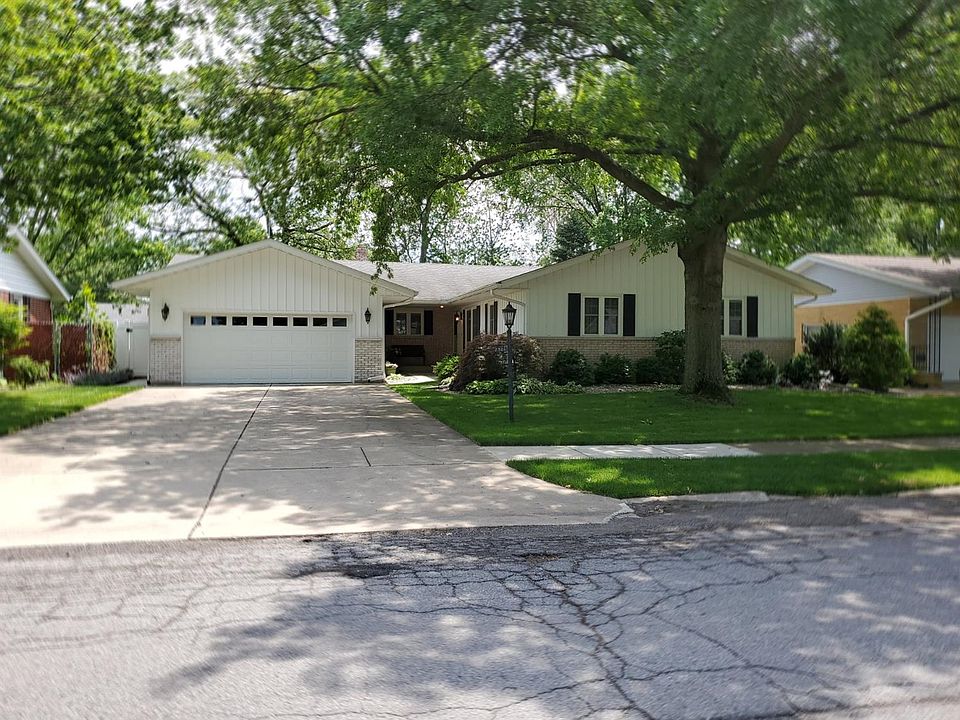 1st image of 2306 Linden Dr