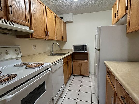 4th image of 430 5th Ave N #206