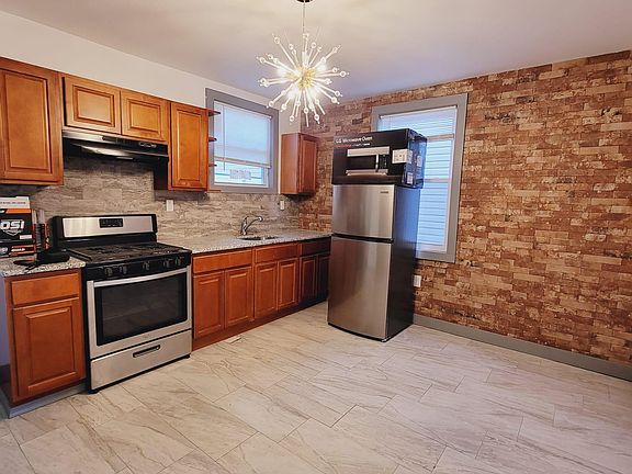 2nd image of 158 Summit Ave #102