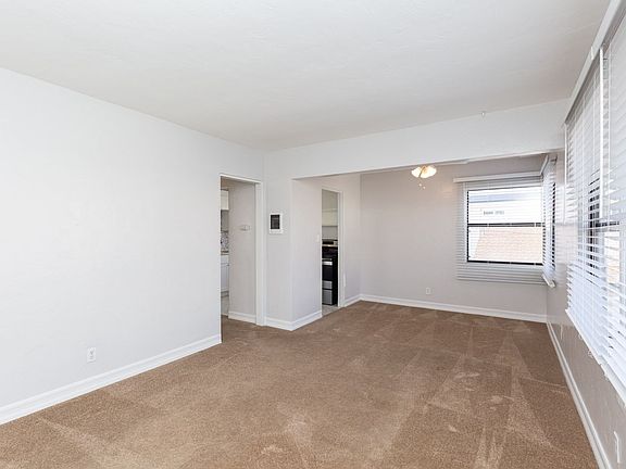 4th image of 3027 Jarvis St