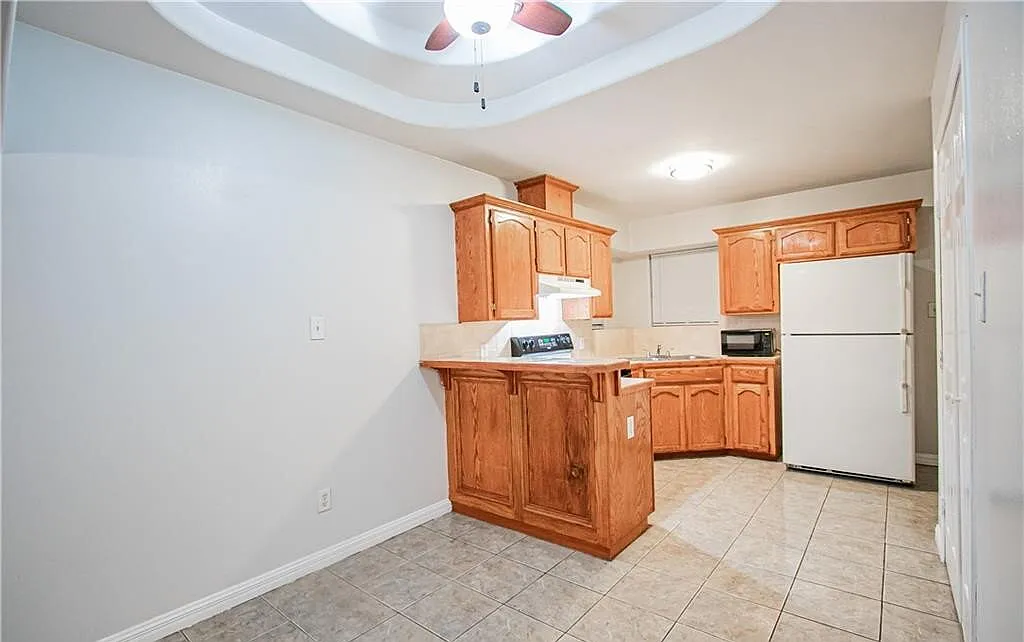 2 bed, 2.0 bath, 900 sqft, $850 — Photo 4
