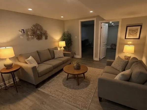 117 Sleepy Hollow Pl #Basement, Whitby, ON L1R 0E4