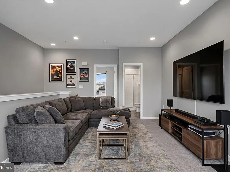 22964 Cabral Ter — Photo 20