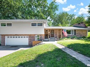 118 W Merle Ln, Peoria, IL 61604