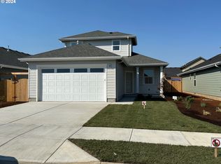 1672 SE Salmonberry Ave #28, Dallas, OR 97338