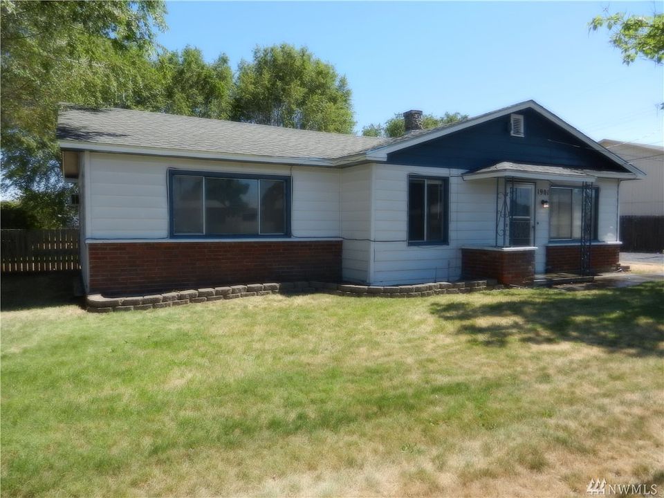 1st image of 1901 W Peninsula Dr