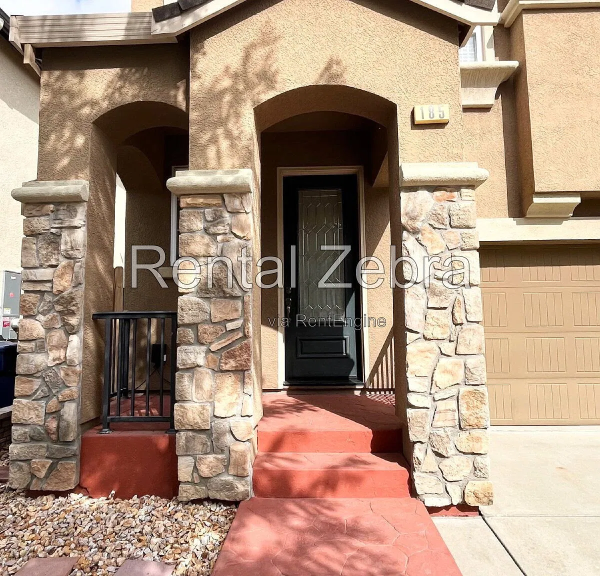3 bed, 2.5 bath, 1502 sqft, $2,000 — Photo 2