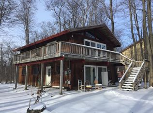 9687 Stony Hollow Dr, Tobyhanna, PA 18466
