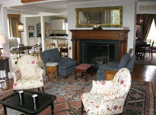 16 Greenway Dr, East Hampton, NY 11937