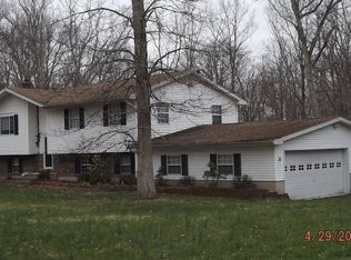 243 Whispering Hills Dr, East Stroudsburg, PA 18301