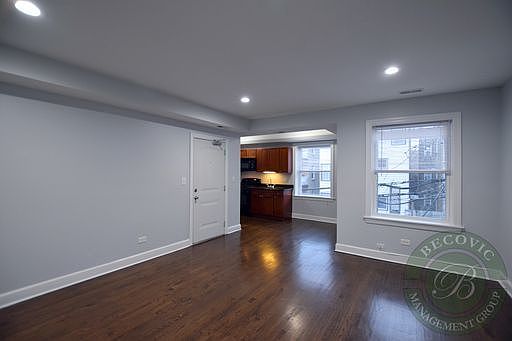5th image of 7726 N Ashland Ave #E2