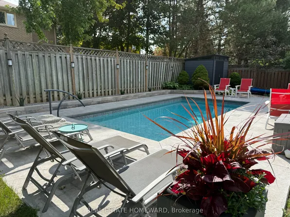 1530 Scollard Cres, Peterborough, ON K9H 7L1