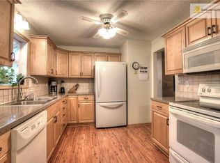 9906 NW 68th Ter, Kansas City, MO 64152