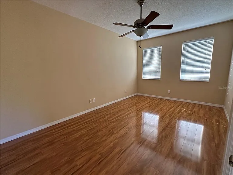 30117 N Mossbank Dr — Photo 11