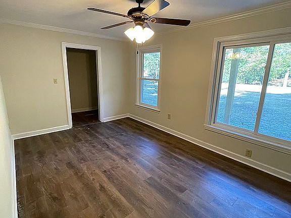 Guest bedroom 1