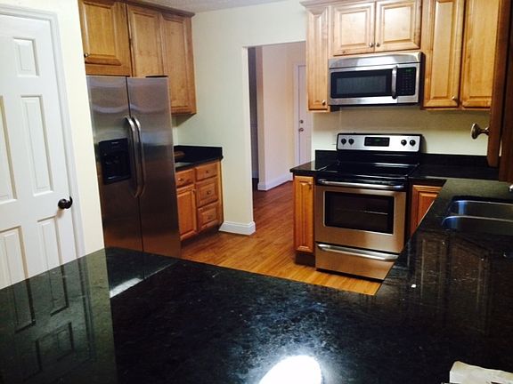 3rd image of 3165 Lark Ln
