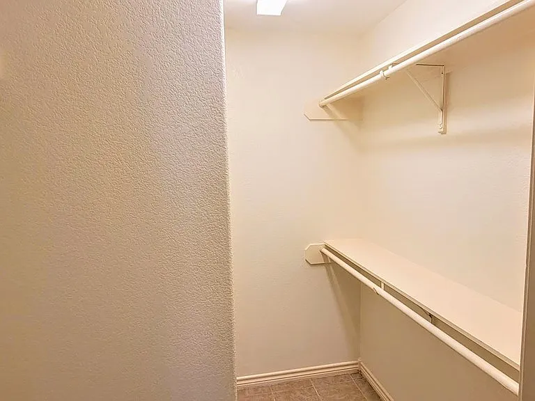 512 S Pearl St #B — Photo 17
