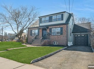5 Sand Hill Ct, Little Ferry, NJ 07643