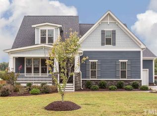 3317 Heathrowe Grove Ct, Fuquay Varina, NC 27526