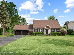 7 Elmwood Dr, South Glens Falls, NY 12803