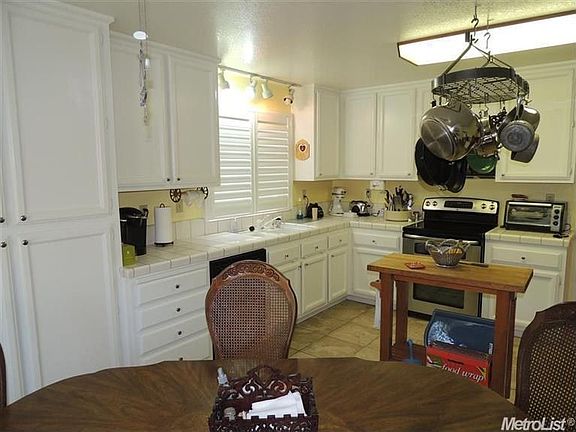 4th image of 7048 Palm Ave