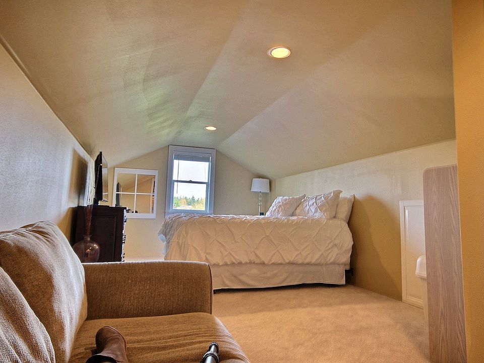 2nd image of 16109 SE 259th Ct