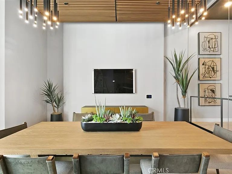1407 Rivington — Photo 30