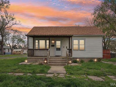 902 S Monroe St, Litchfield, IL, 62056
