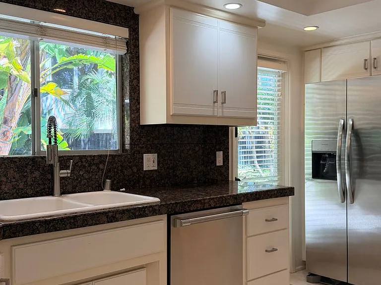 7264 Estrella De Mar Rd — Photo 22