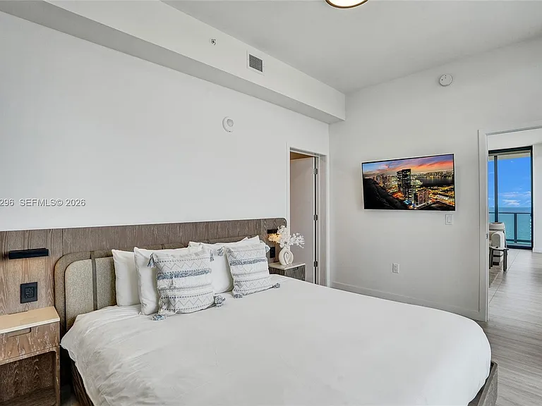 580 72nd St #2102 — Photo 20