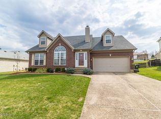 10110 John Ashley Ct, Jeffersontown, KY 40299