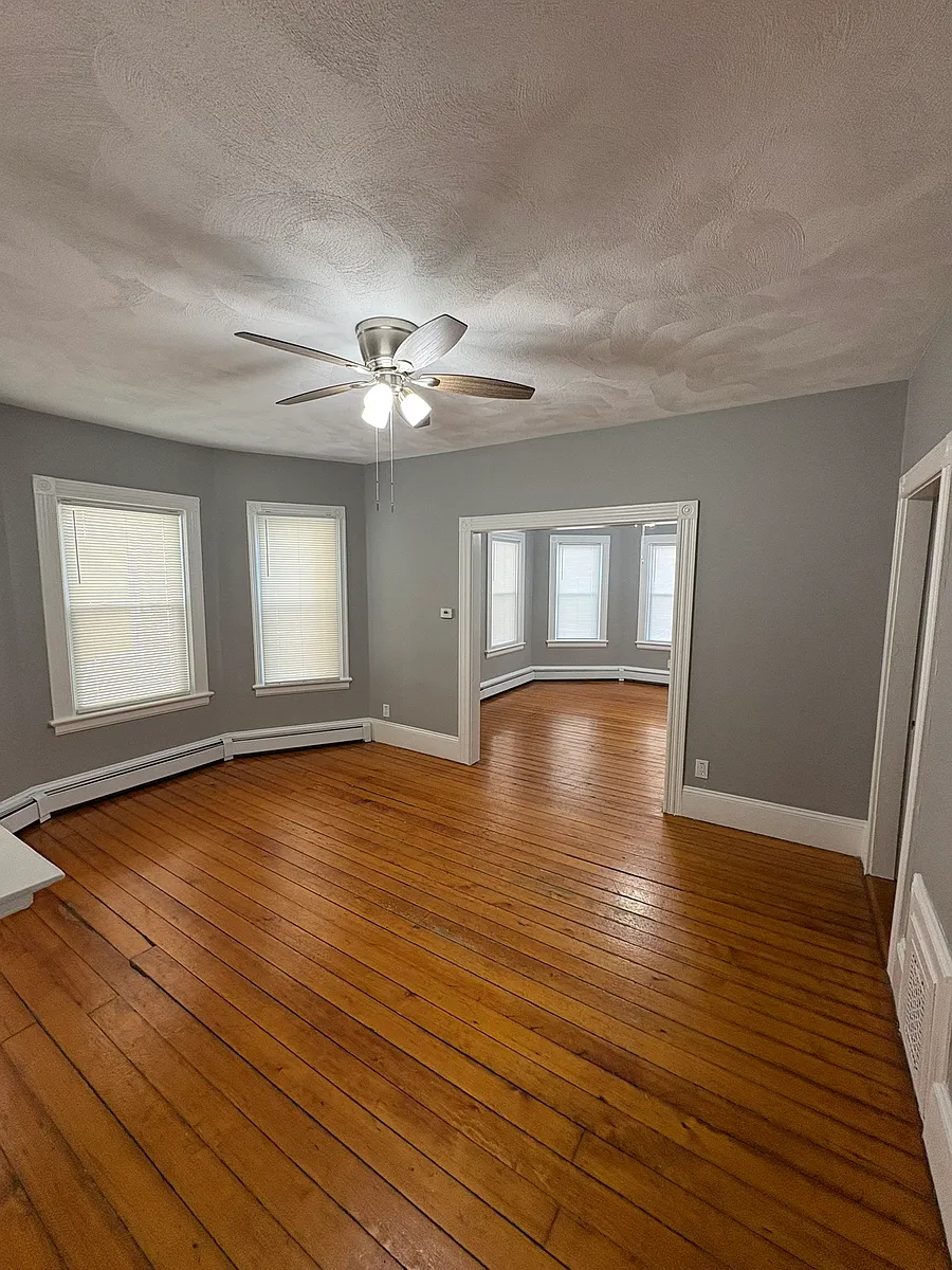 Building Photo - 14 Grove St #1