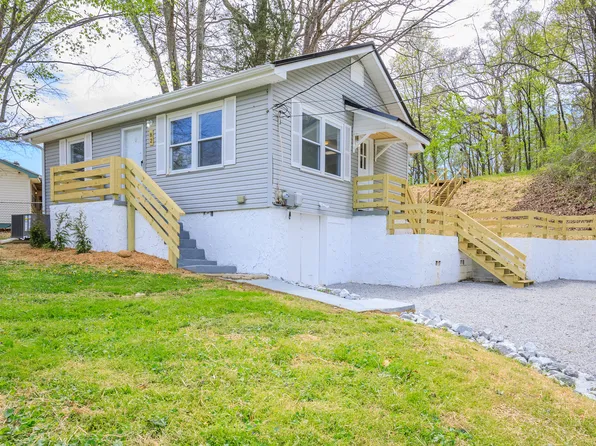 82 Rainbow Dr, Rossville, GA 30741