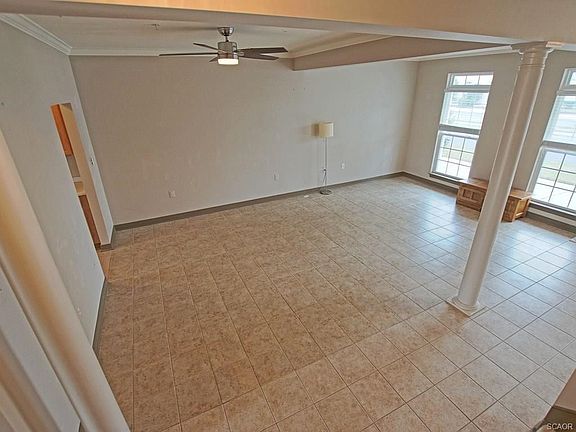 3rd image of 17280 N Village Main Blvd