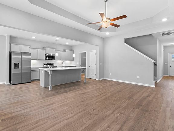 3rd image of 1027 Hickoryridge Dr Lot 188