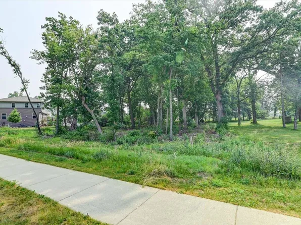 1163 Gracing Oaks Ln, Sun Prairie, WI 53590