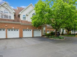 304 Oriole Ct #304, North Brunswick, NJ 08902