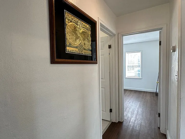1404 W Bethel Ave — Photo 17