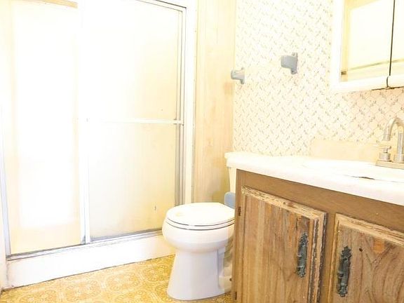 4th image of 442 Los Encinos Ave #442