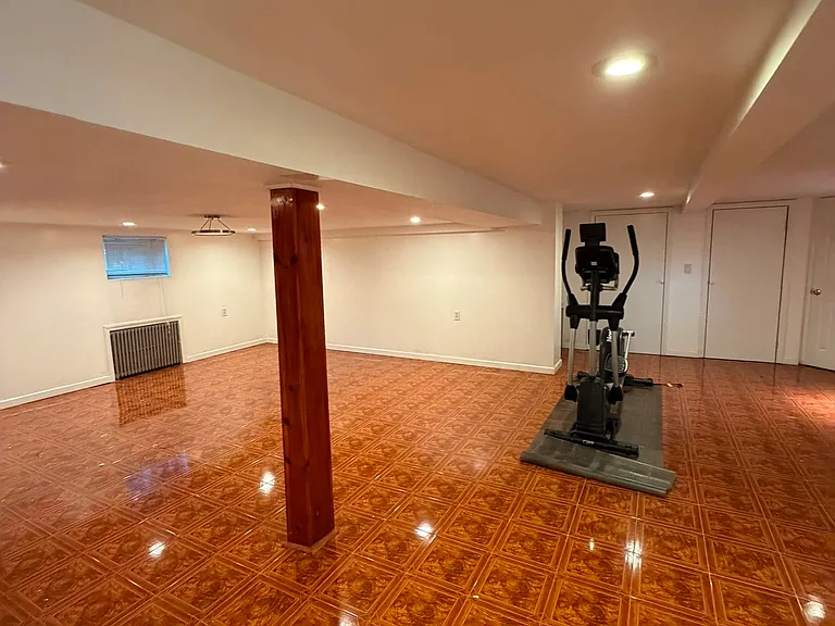 249 Virginia Ave — Photo 11