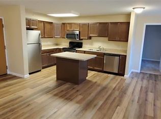 4885 Asbury Rd #205, Dubuque, IA 52002