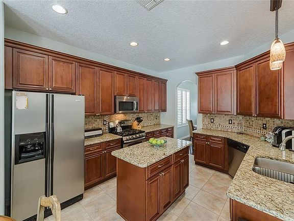 5th image of 1410 Anna Catherine Dr