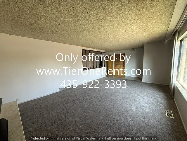 4 bed, 3.0 bath, 1348 sqft, $2,395 — Photo 3