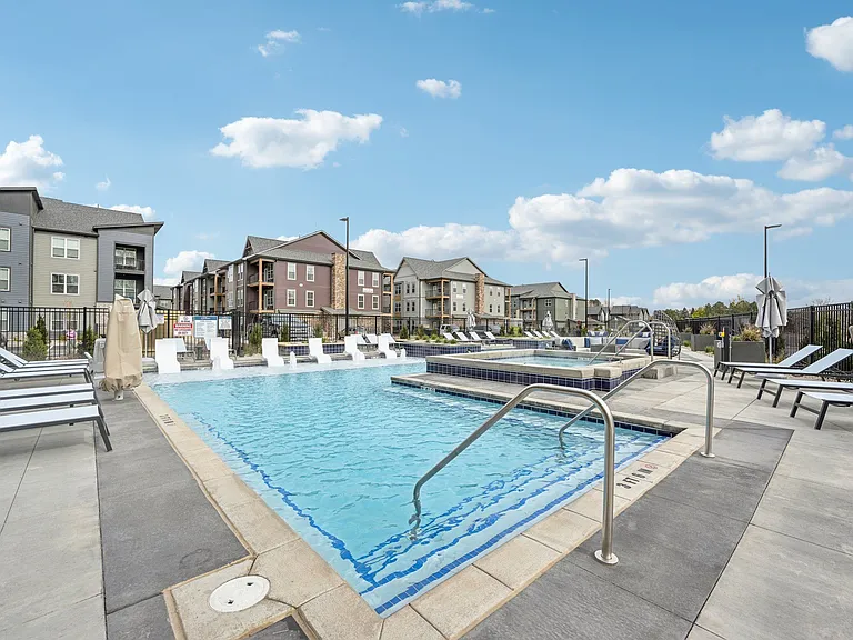 The Quarry Luxury Apartments — Photo 44