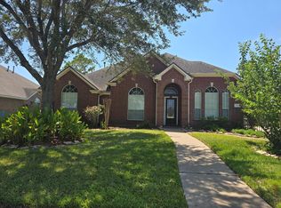 9406 Sunlake Dr, Pearland, TX 77584