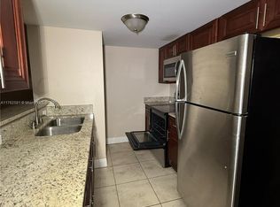 1990 NW 4th Ct APT 7, Miami, FL 33136
