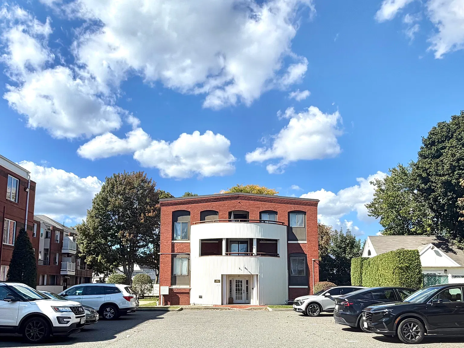 1 bed, 782 sqft, $2,000 — Photo 1