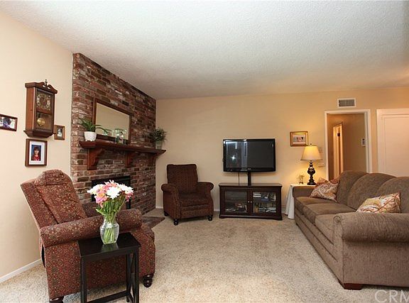 2nd image of 1789 W Chateau Ave