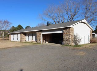 612 Sanders Rd, Redfield, AR 72132
