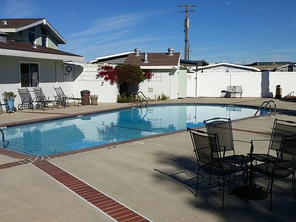 4th image of 1095 W McCoy Ln Space 23